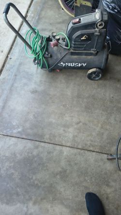 Husky 8 gal air compressor
