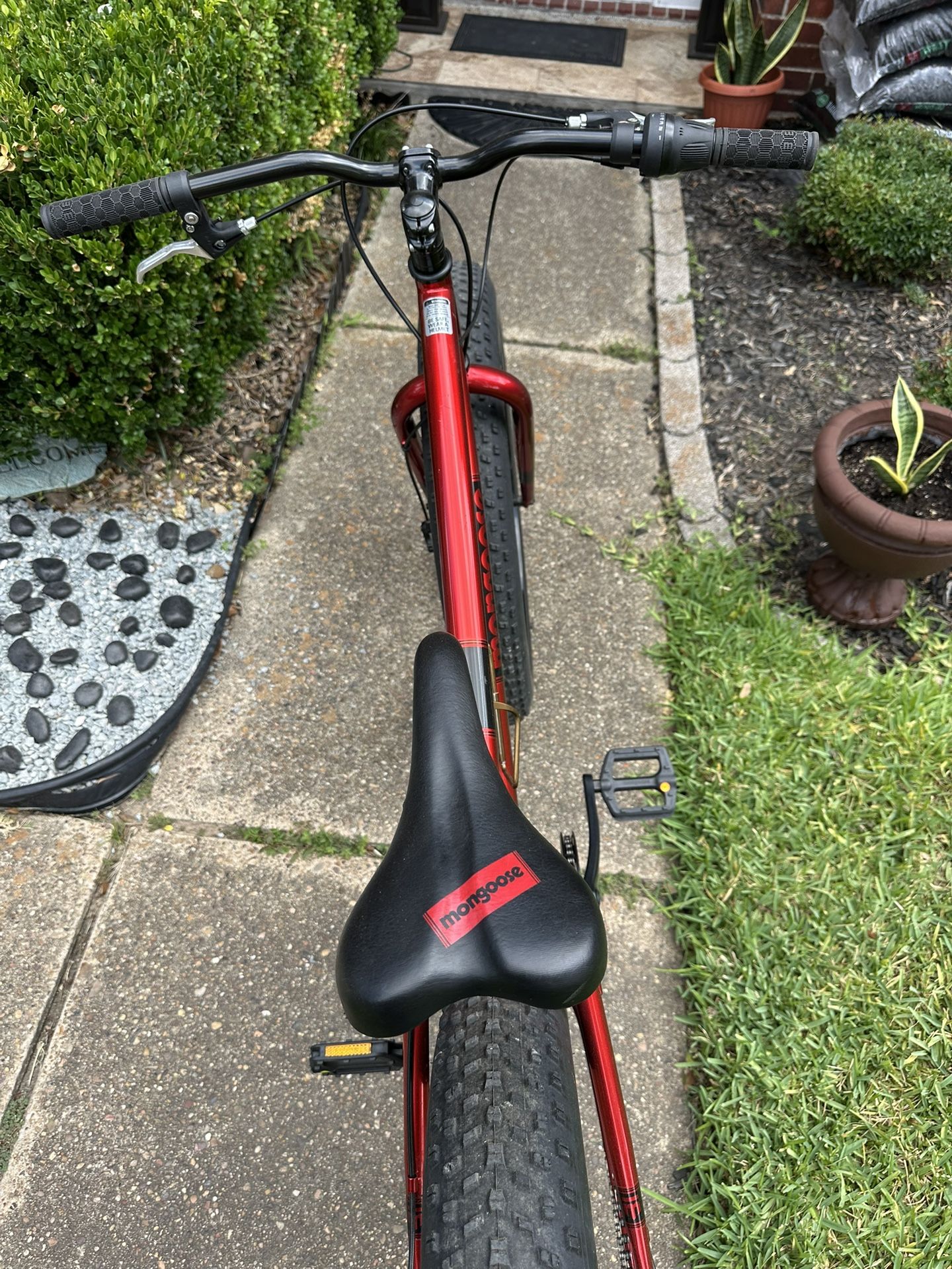 Mongoose red adult 26 inch