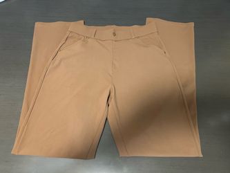 Women's beige dress pants, straight-leg style, size M