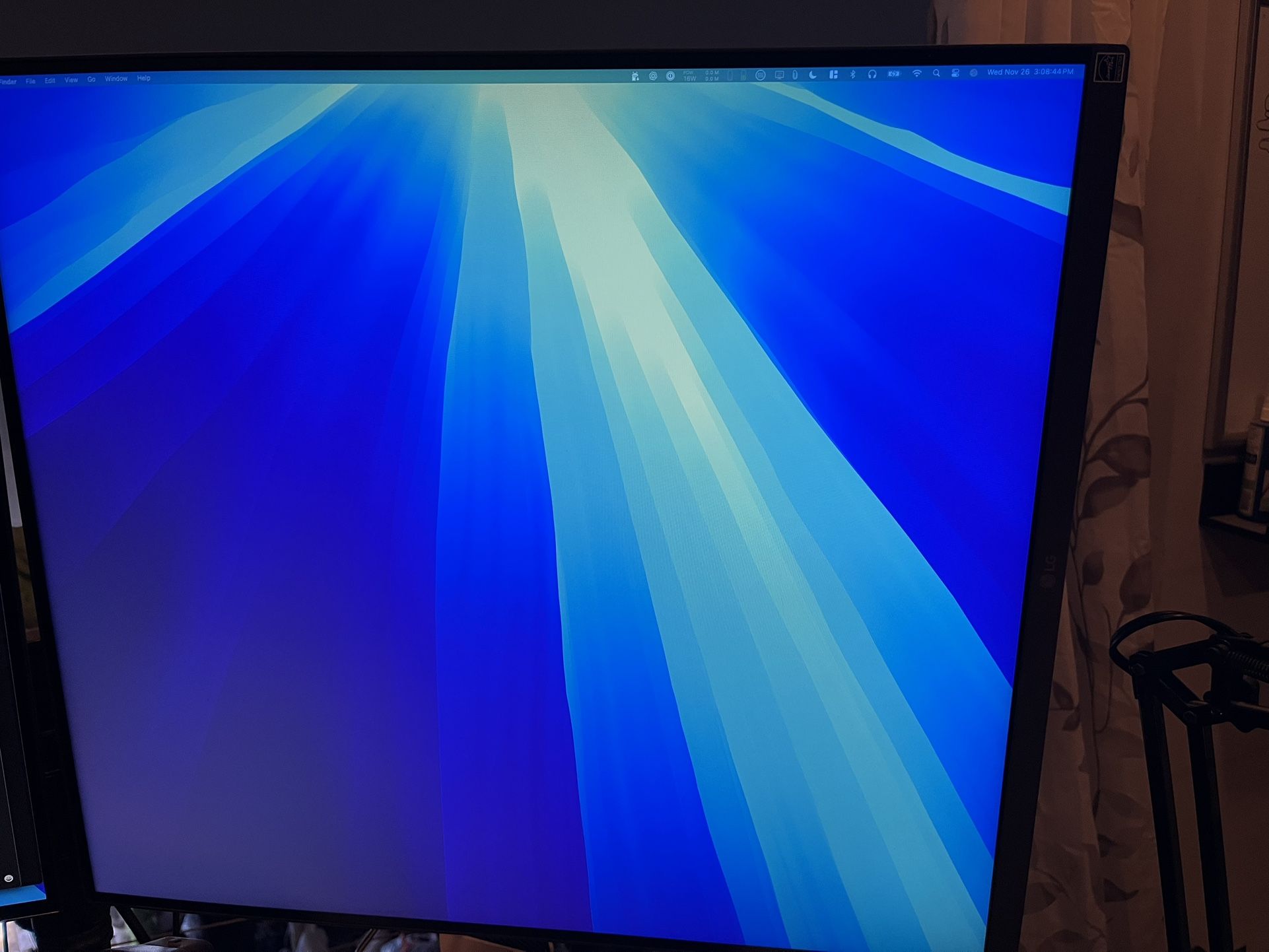 LG DualUp Monitor 28” 