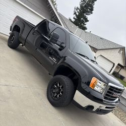 1(contact info removed) Chevy/GMC WHEELS 8x6.5 