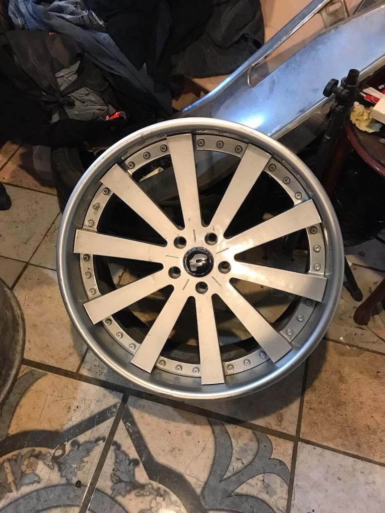 Forgiato Concavo 4 Rims No Tires 5 Lug 5x120 22 Inch