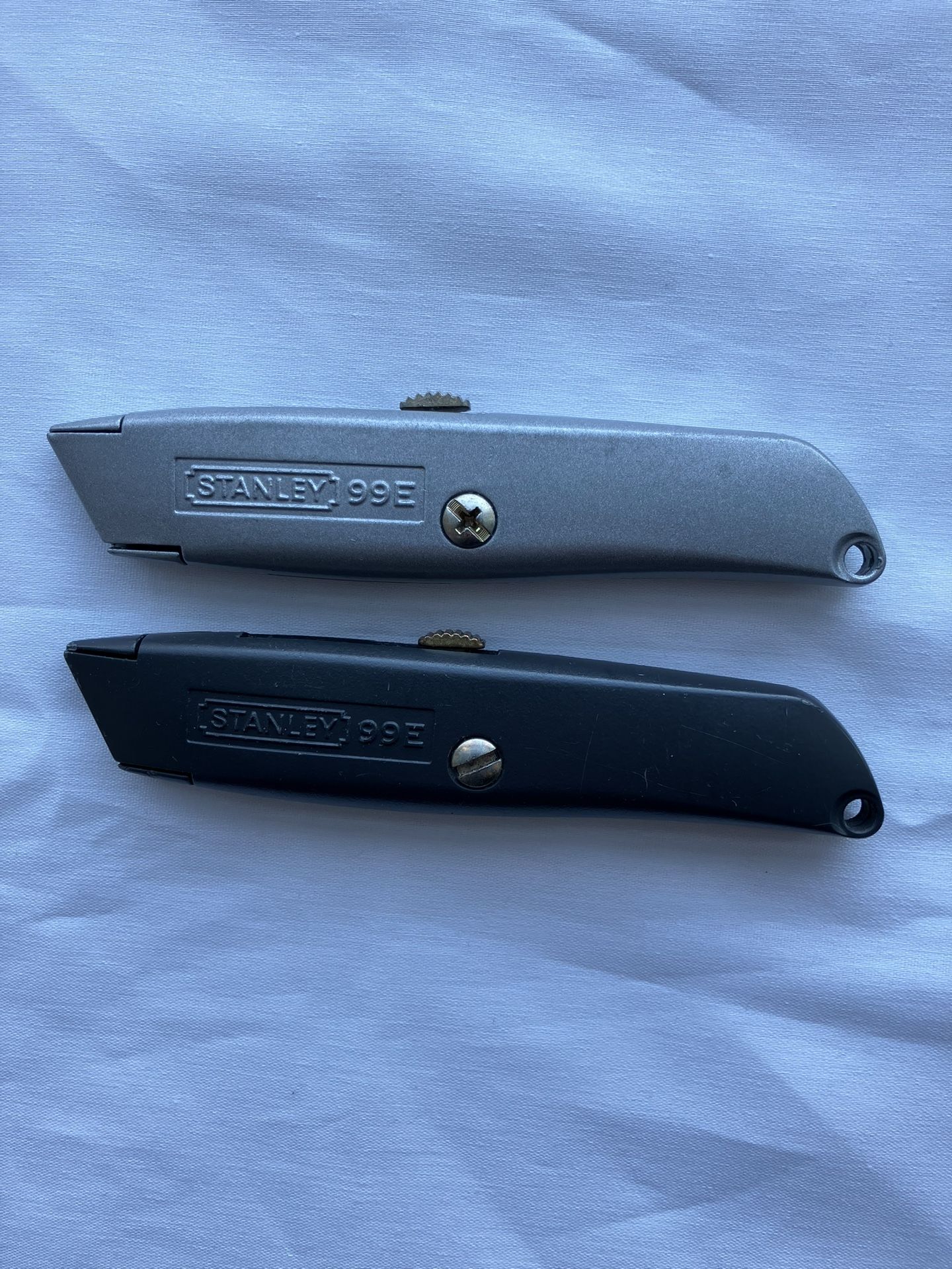 Stanley Utility Knifes Pack Of 2 Classic 99-E Retractable 3 Position Blade Knife