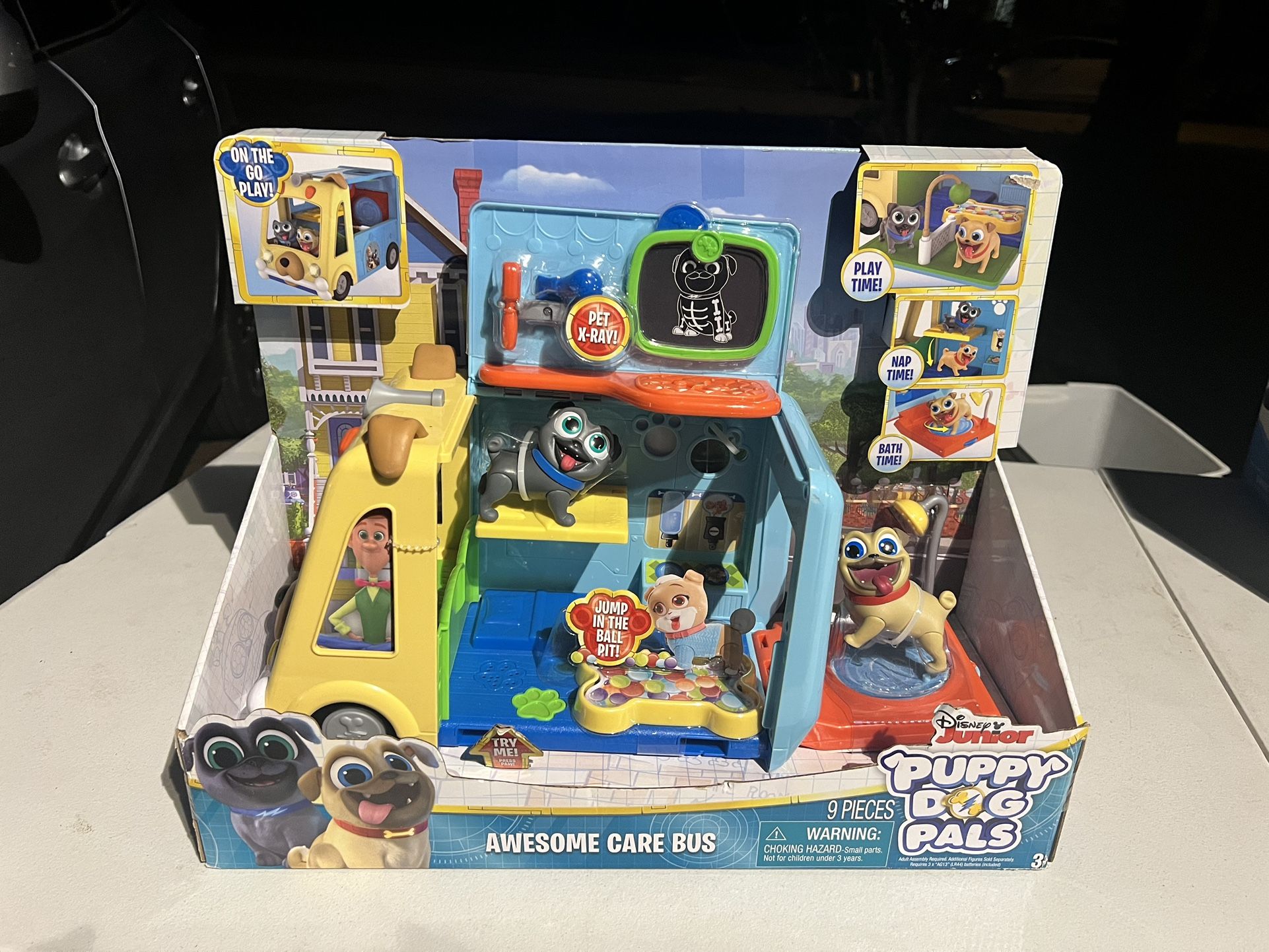 Puppy Dog Pals AWESOME Care Bus, Kids Toys for Ages 3 up