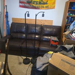 2 Lamposts. 50 Bucks