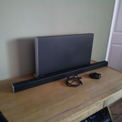 Soundbar with subwoofer