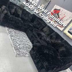 ✨️ Sectional Sleeper 🌟 Furniture Queen Bedrooms, Dining Avail 