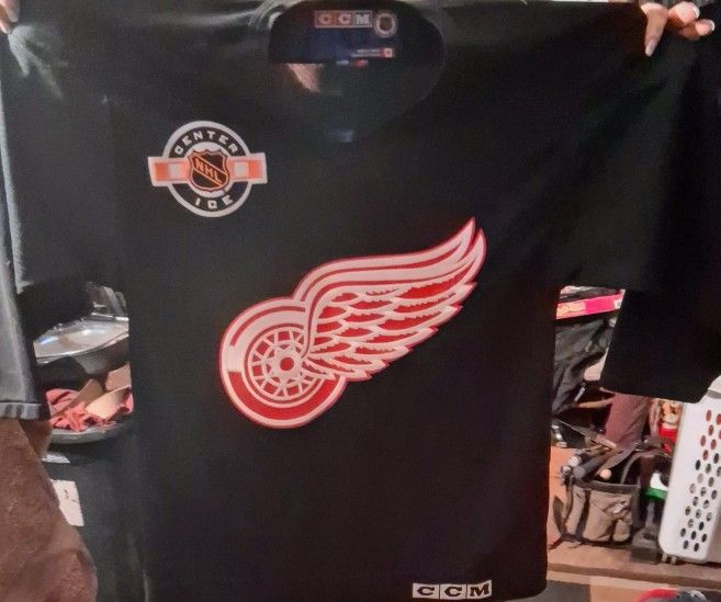 ORIGINAL RED WINGS TRAINING JERSEY