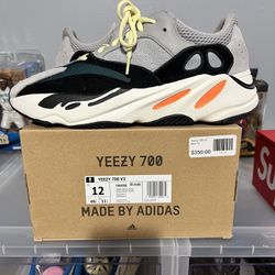 Sz. 12 Yeezy Waverunner 700
