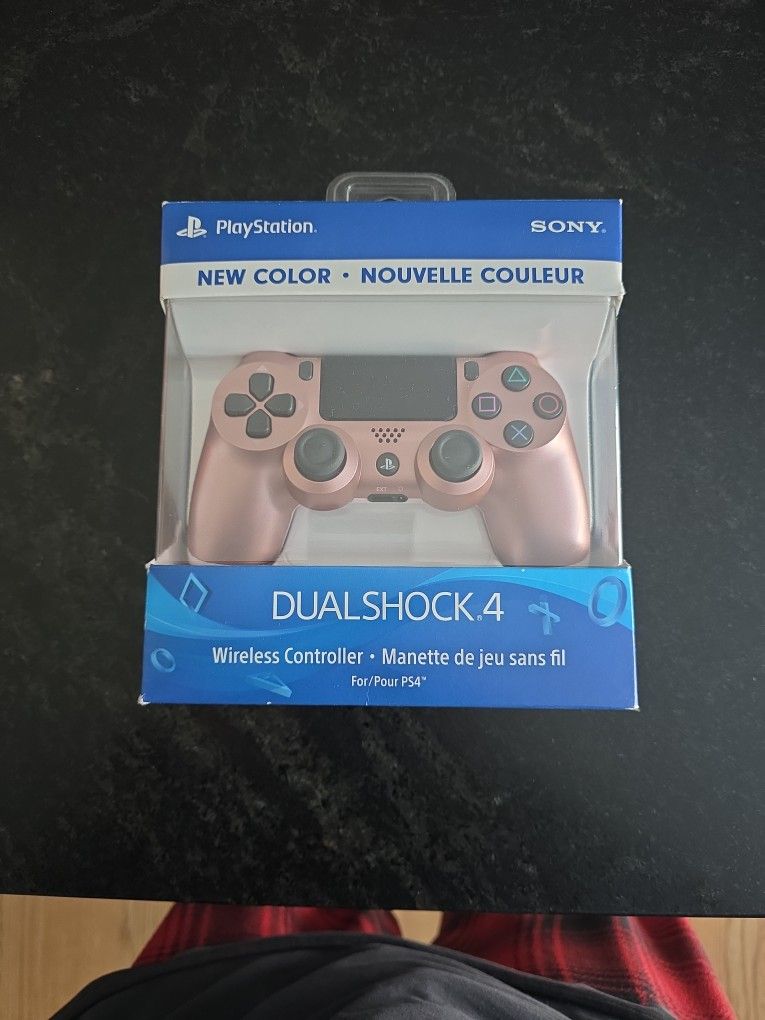 Ps4 rose gold Controller 