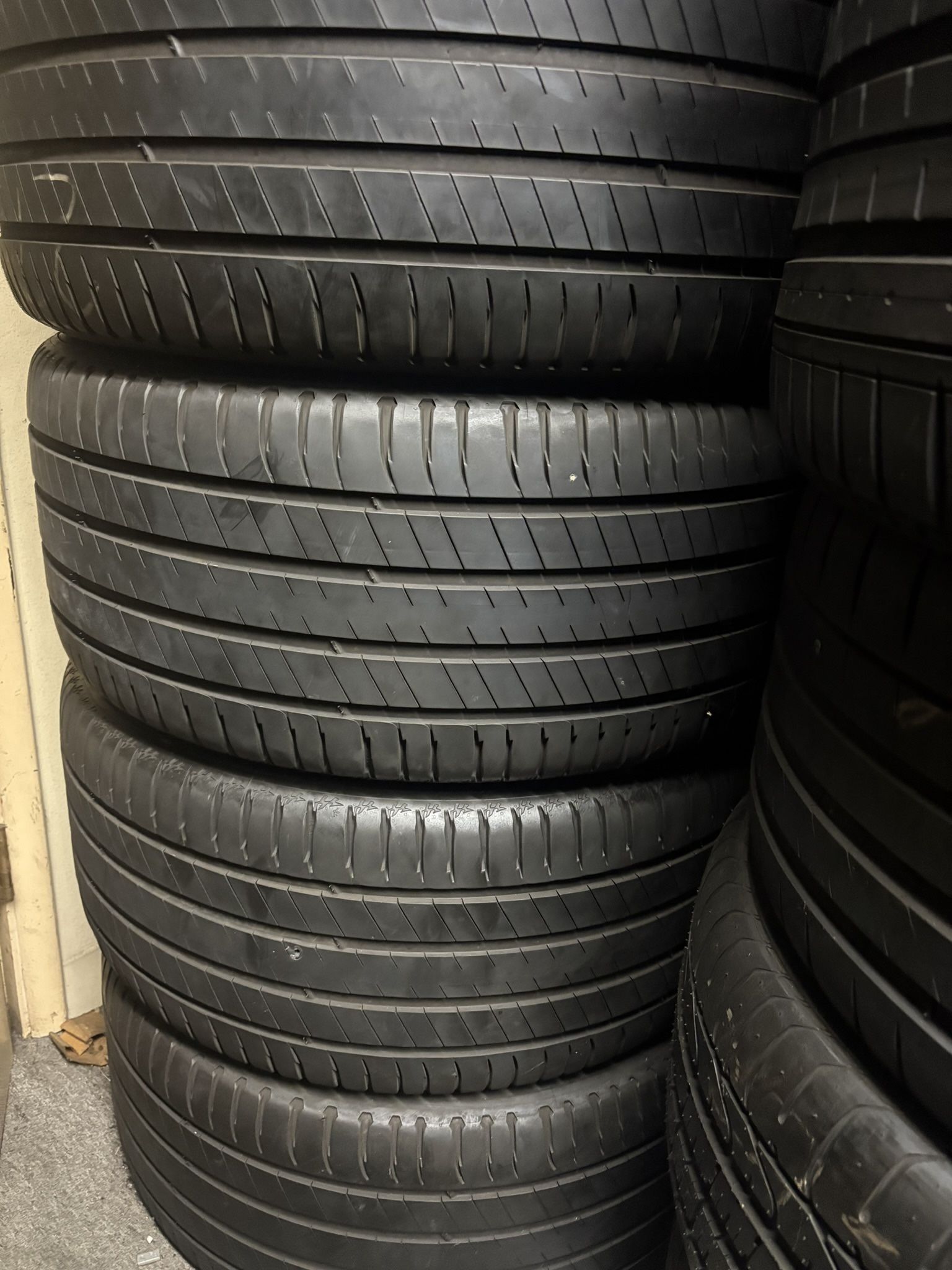 Tires 275-40r20 Michelin