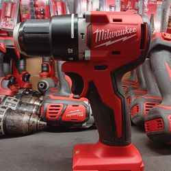 Milwaukee M18 18V Lithium-Ion Brushless Cordless  1/2in. Compact Hammer  Drill /Driver.  Tool-Only 