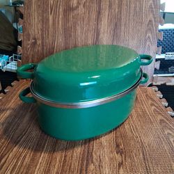 1940 Green Enamel Steel Oval Pot With Cover