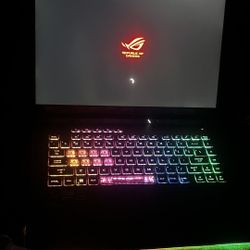 Gaming Laptop ASUS R0G Strix G16 