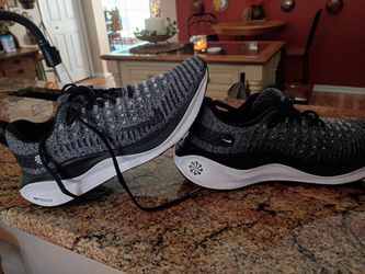 NIKE REACT X LADIES TENNIS SHOES