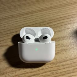 AirPod Gen 3