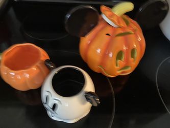 Three Pieces Of Pumpkin Decor 