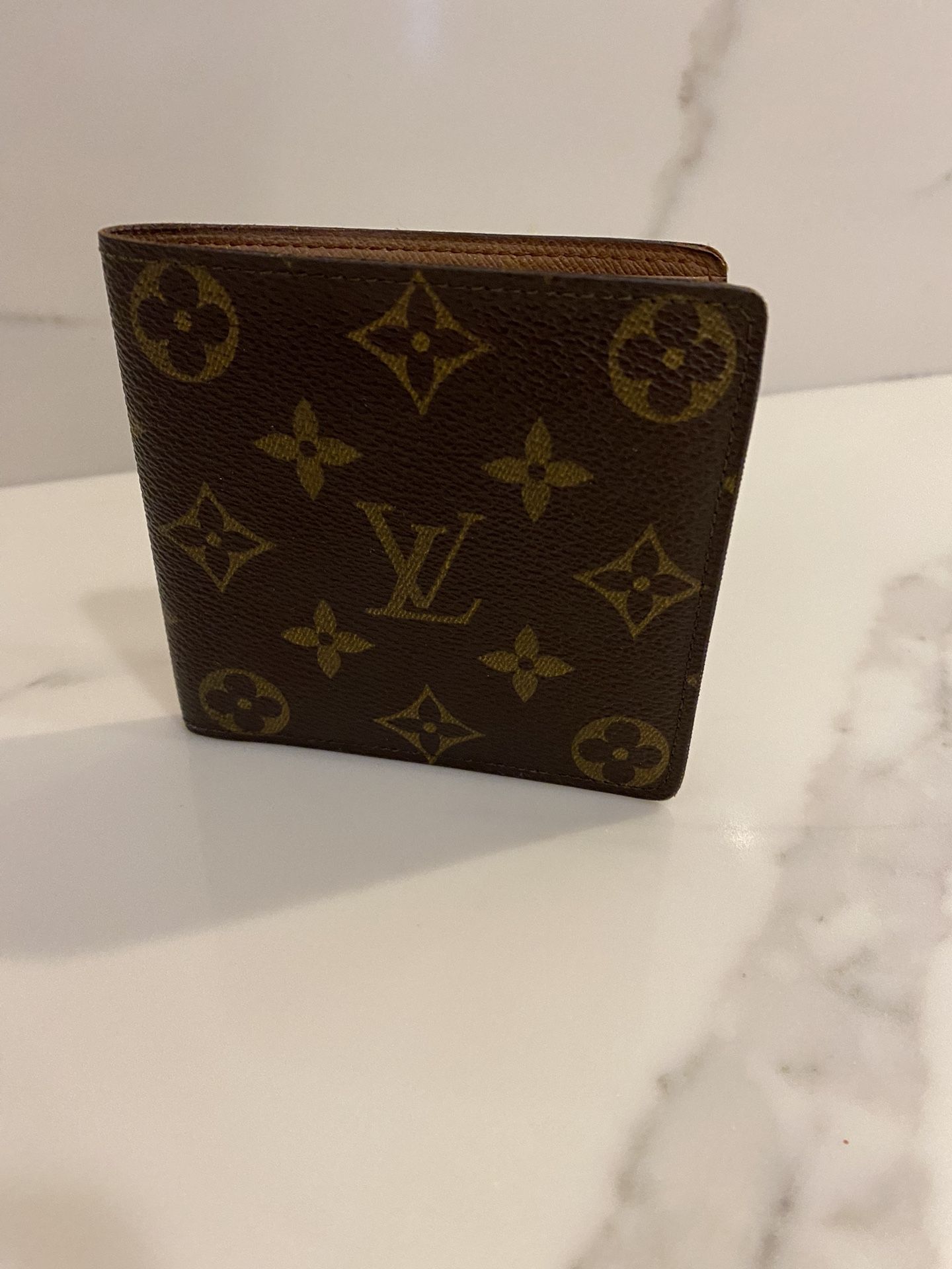 Authentic Louis Vuitton Monogram Bifold Wallet 