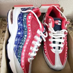 Nike shoes brand new