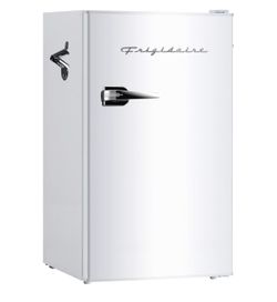🔴 Frigidaire 3.2 Cu. Ft. Retro Compact Mini Refrigerator – White – New in Box