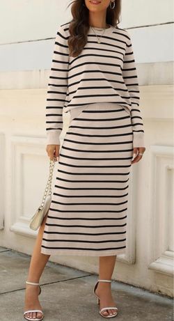 New:  2 Piece Outfits Striped Sweater Skirt Sets-size small