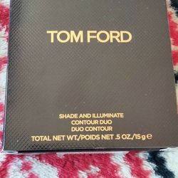 *New Never Used* Tom Ford Shade And Illuminate Contour Duo