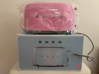 Brand New SMEG 4-Slice Toaster – Pink – New in Box