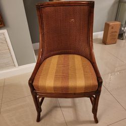 Accent Chair 