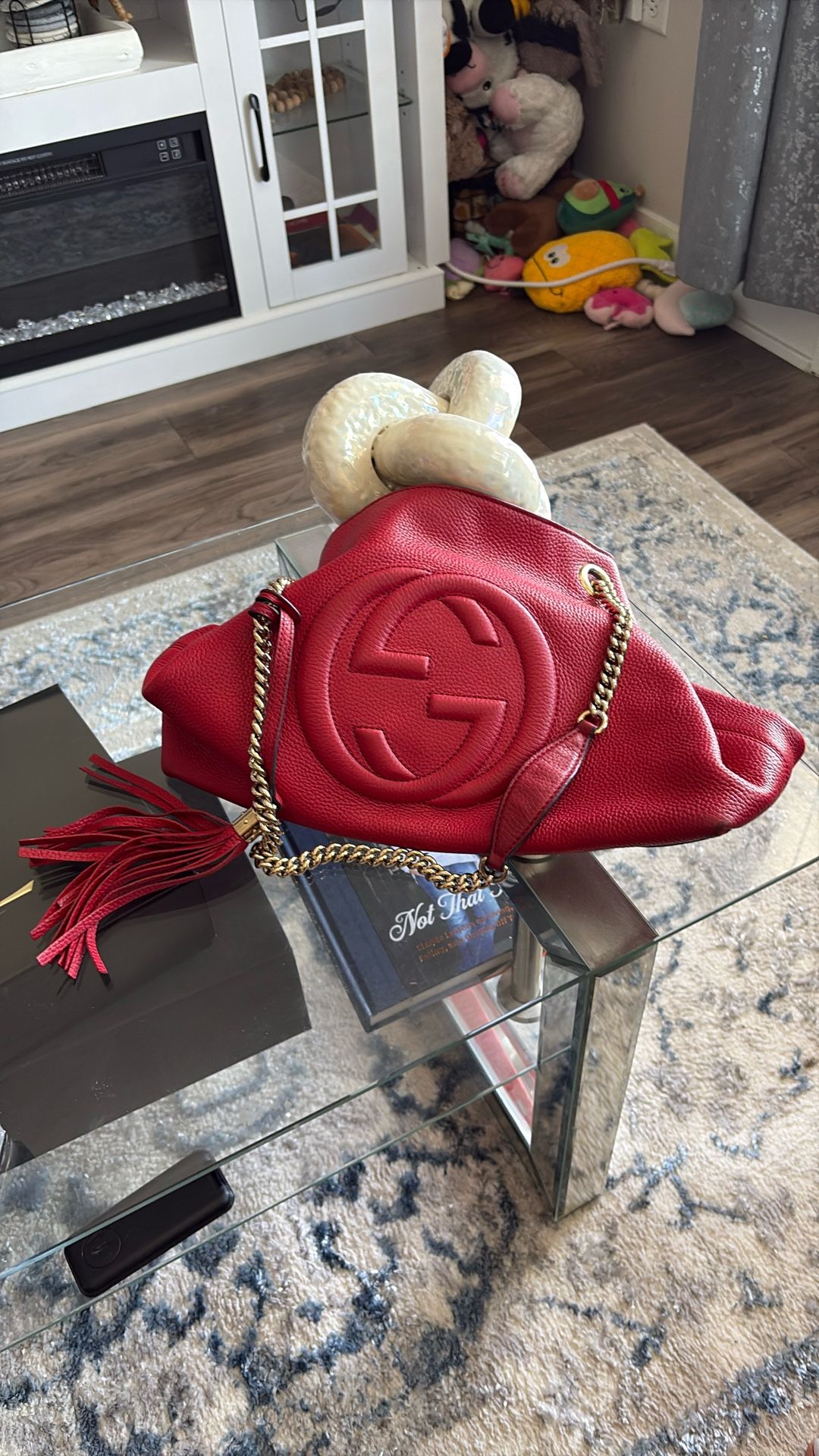 Gucci purse 