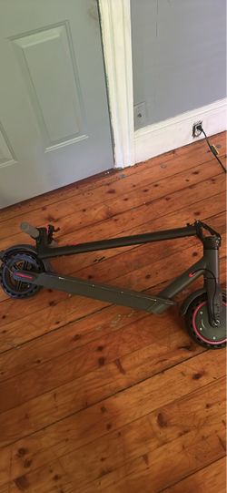 Electric scooter, barely used