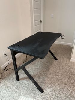 Gaming table