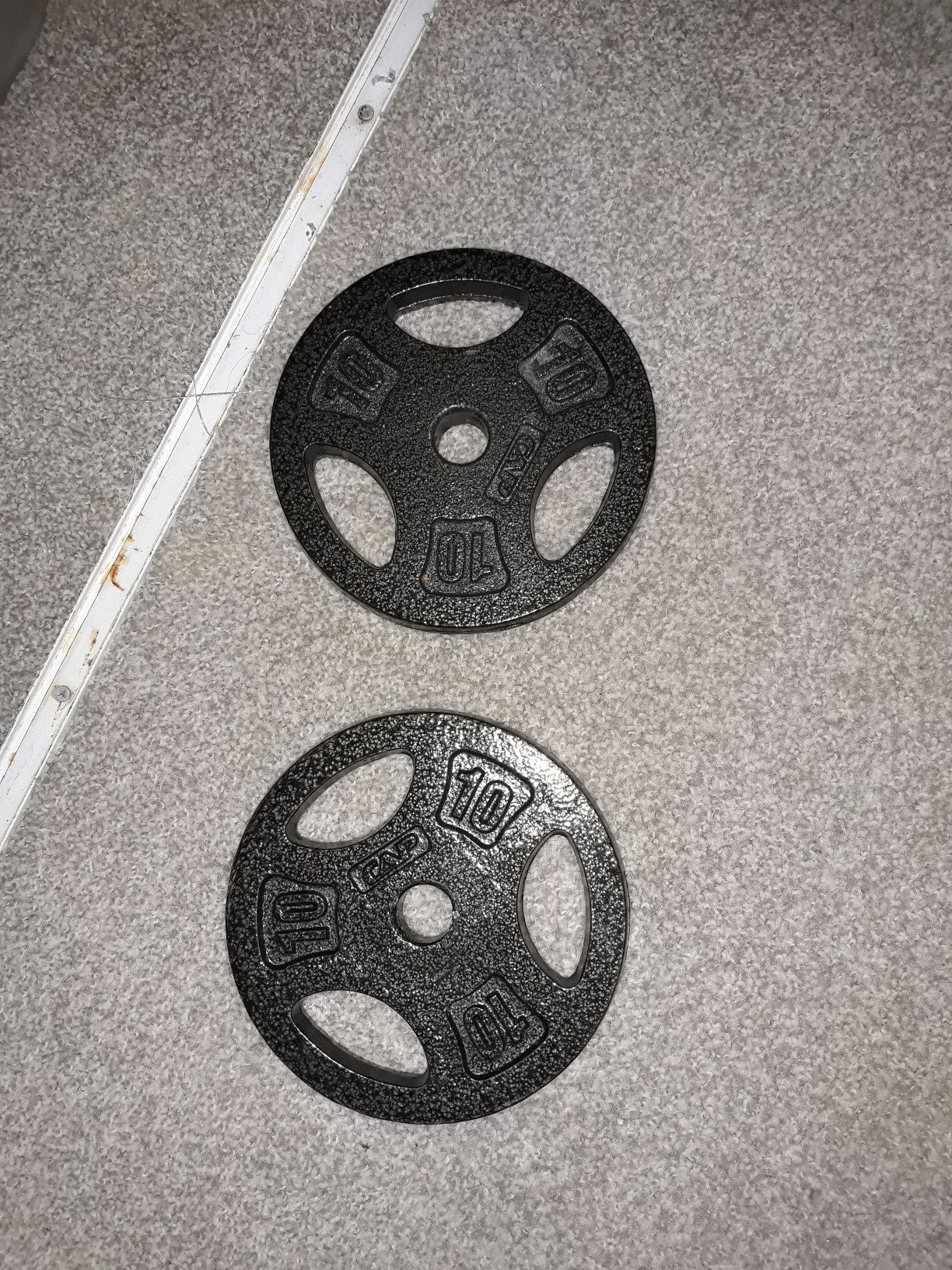 Set of 10 lbs circle weights for barbell