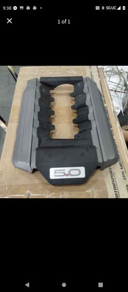Ford Mustang Performance engine cover kit