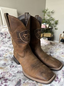 ARIAT Size 11 Men’s Boots