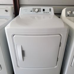 Like New!!! Large Capacity, Insignia, Sensor Dry, ELECTRIC, 220 Volt, Dryer with Stainless Steel Drum!!! It Works Perfectly!! Must See To Appreciate!!