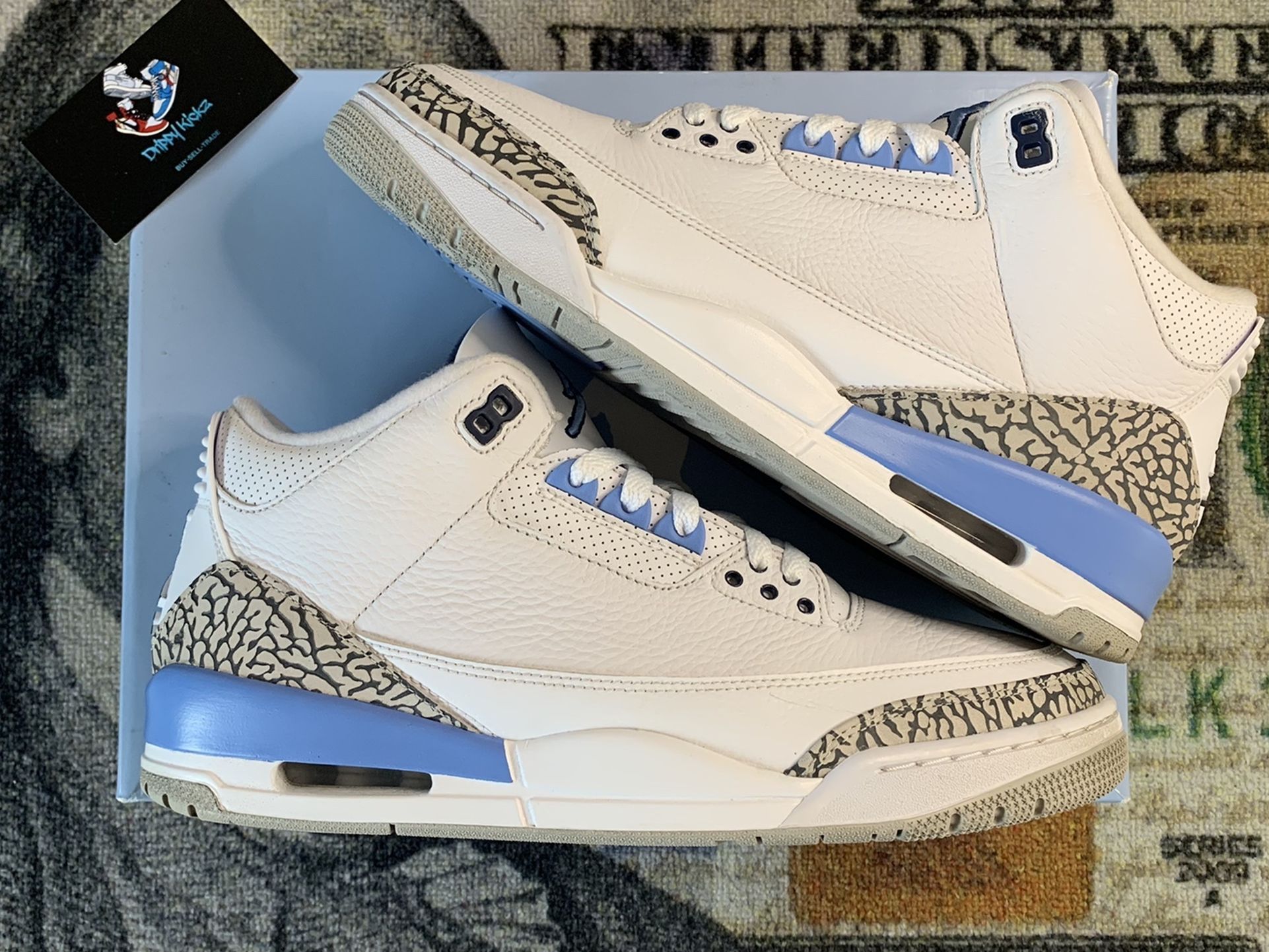 Jordan 3 UNC