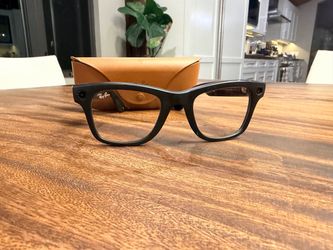 Ray-Ban Meta Wayfarer (Gen 2) Smart ai Glasses