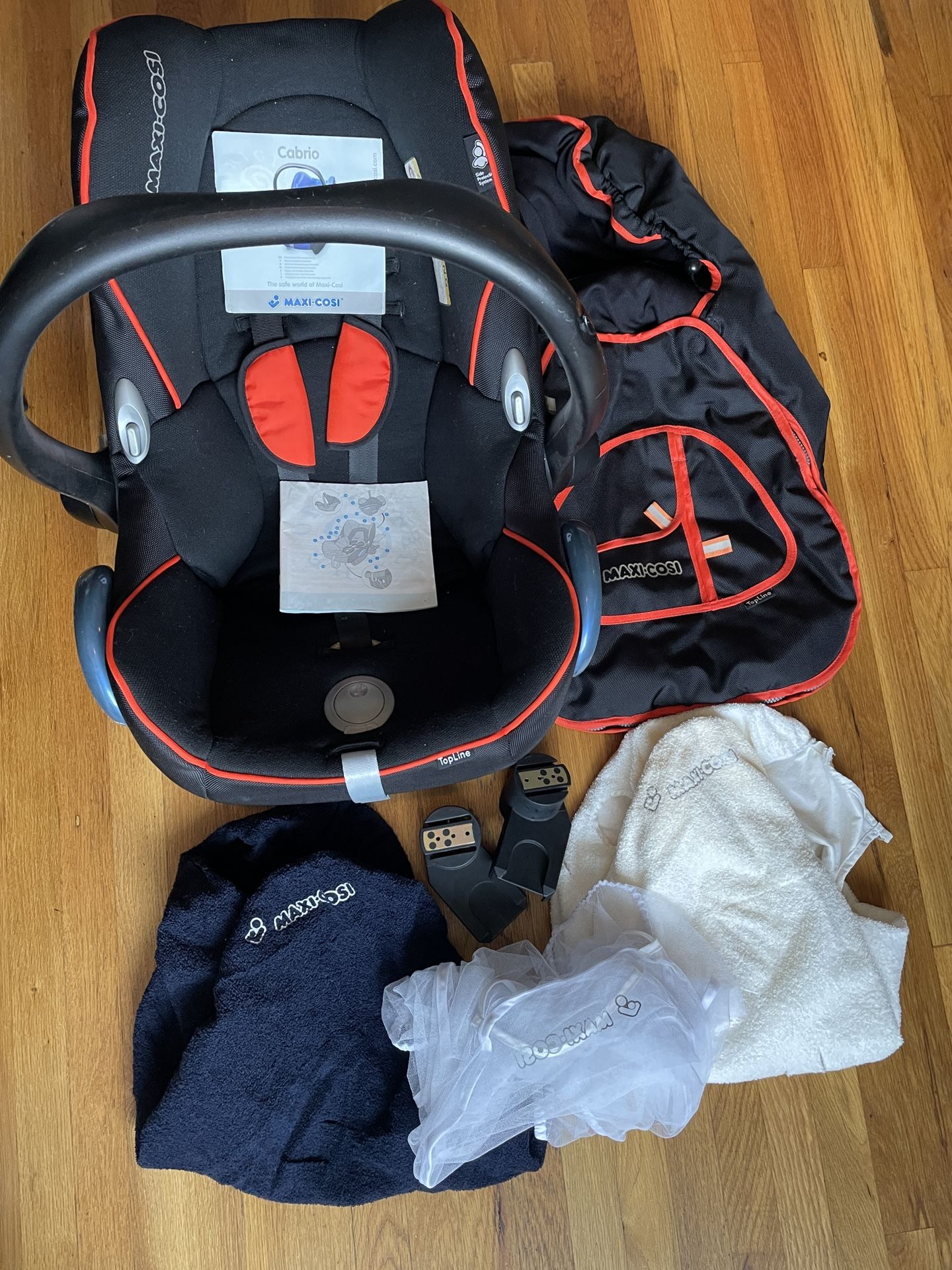 INFANT car seat Maxi-Cosi Cabrio Top Line with Accessories (from Europe)