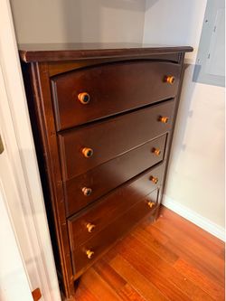 Brown dresser