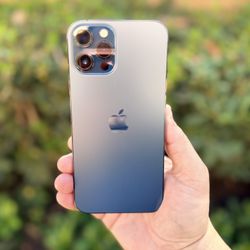 IPhone 12 Pro Max  128 GB,  Pristine  Condition Like New! Unlocked Use Any Carrier!!  .  Hablo Espanol.