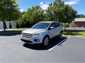 2017 Ford Escape Titanium • Clean Title • Loaded • Backup Camera • Remote Start • $7900 🚗💨