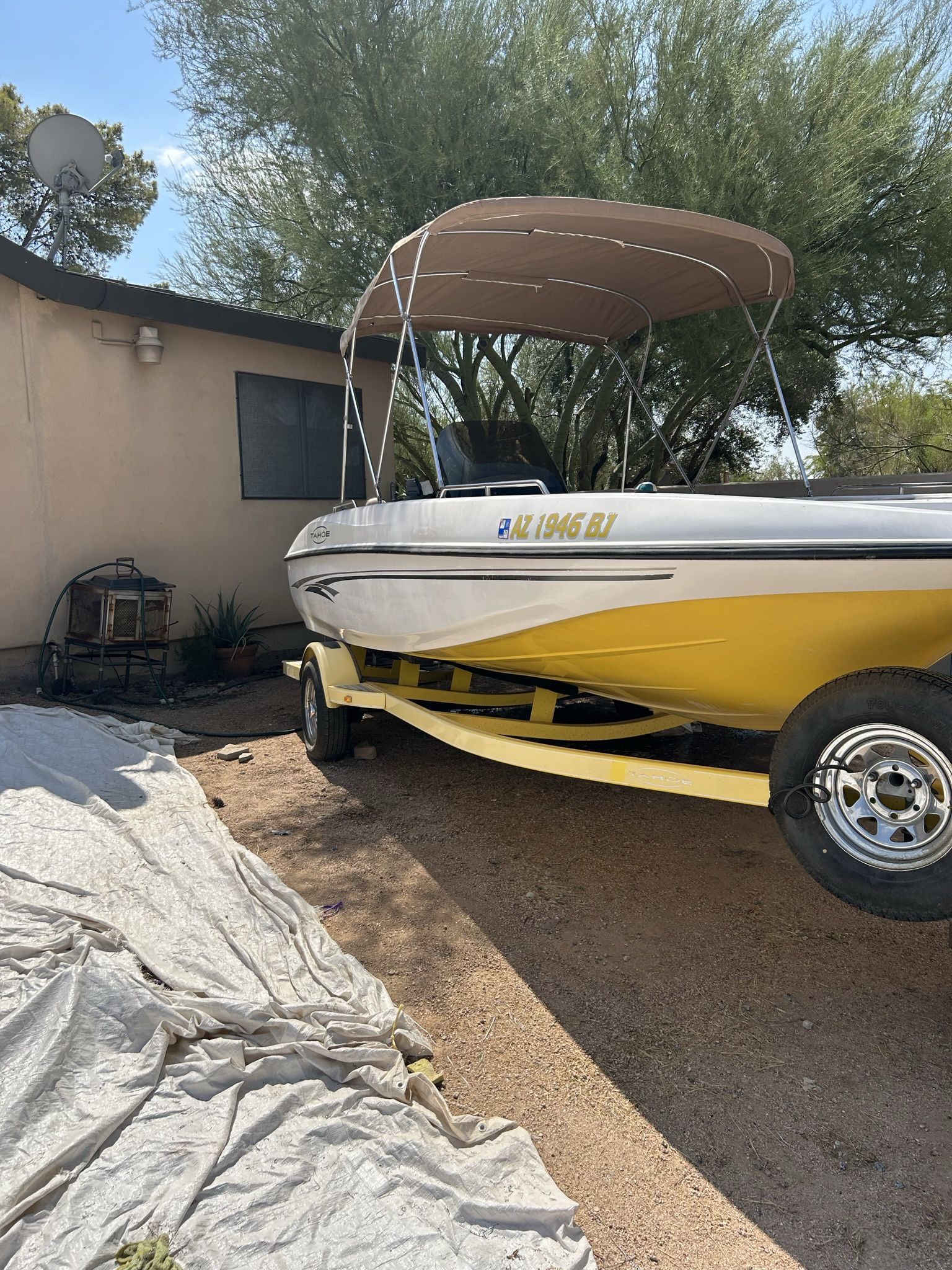 2003 Tracker Tahoe