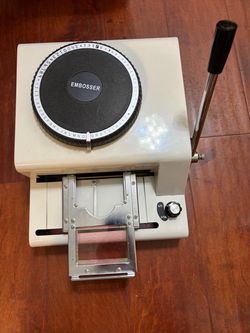 72 Character Manual PVC Card Embosser Printer ID Badge Stamping Machine
