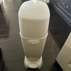 Diaper Genie 