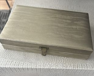 Lady Buxton Jewelry Box