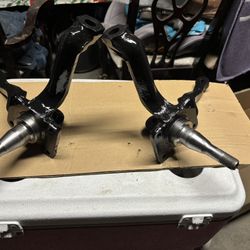 65 66 V8 Disc Drum Brake Spindles