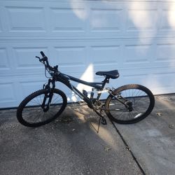 Mongoose Status Full Suspension Mountain Bike