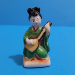 Geishas' Antique Porcelain Figurine In a Green Kimono Oocupied Japan 2.75" Tall 