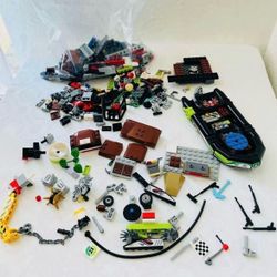 Legos Race Boat Playset
