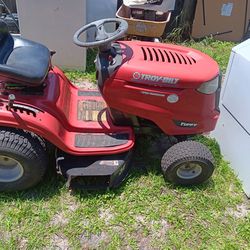 Troy Built Riding Lawn Mower Ready To Work New Battery And Serviced